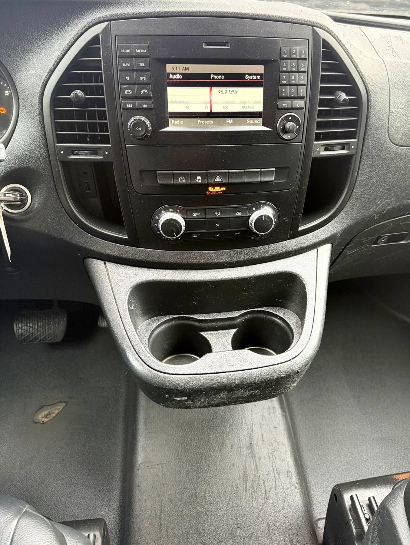 Used 2017 Mercedes-Benz Metris image 15