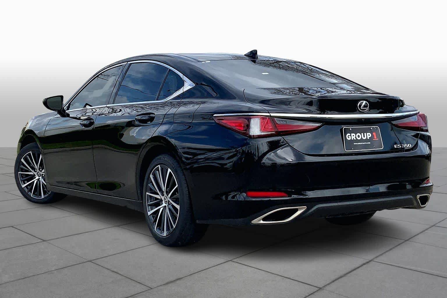 Used 2024 Lexus ES 350 w/ Premium Package FWD image 11
