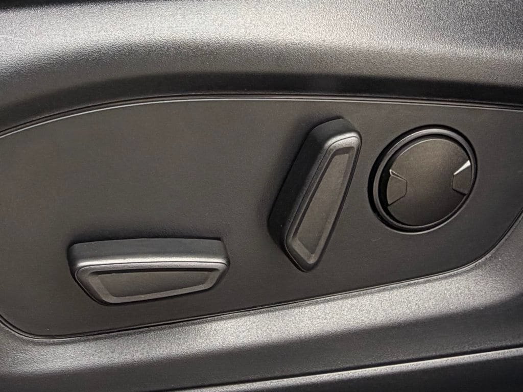 New 2026 Ford Explorer Active w/ Active Comfort Package RWD image 7
