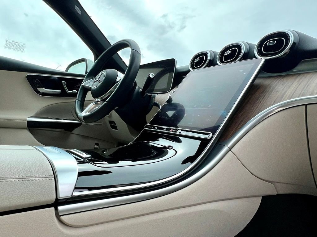Certified 2023 Mercedes-Benz C 300 4MATIC Sedan image 11