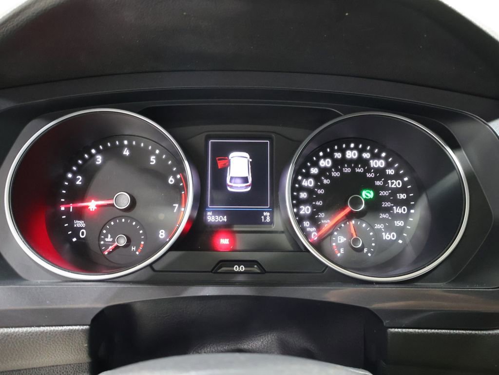 Used 2021 Volkswagen Tiguan SE R-Line image 41