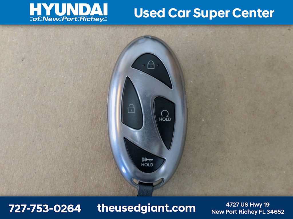 Certified 2025 Hyundai Elantra SEL FWD image 34