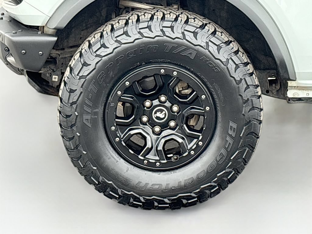 Used 2022 Ford Bronco Outer Banks w/ Sasquatch Package AWD/4WD image 29