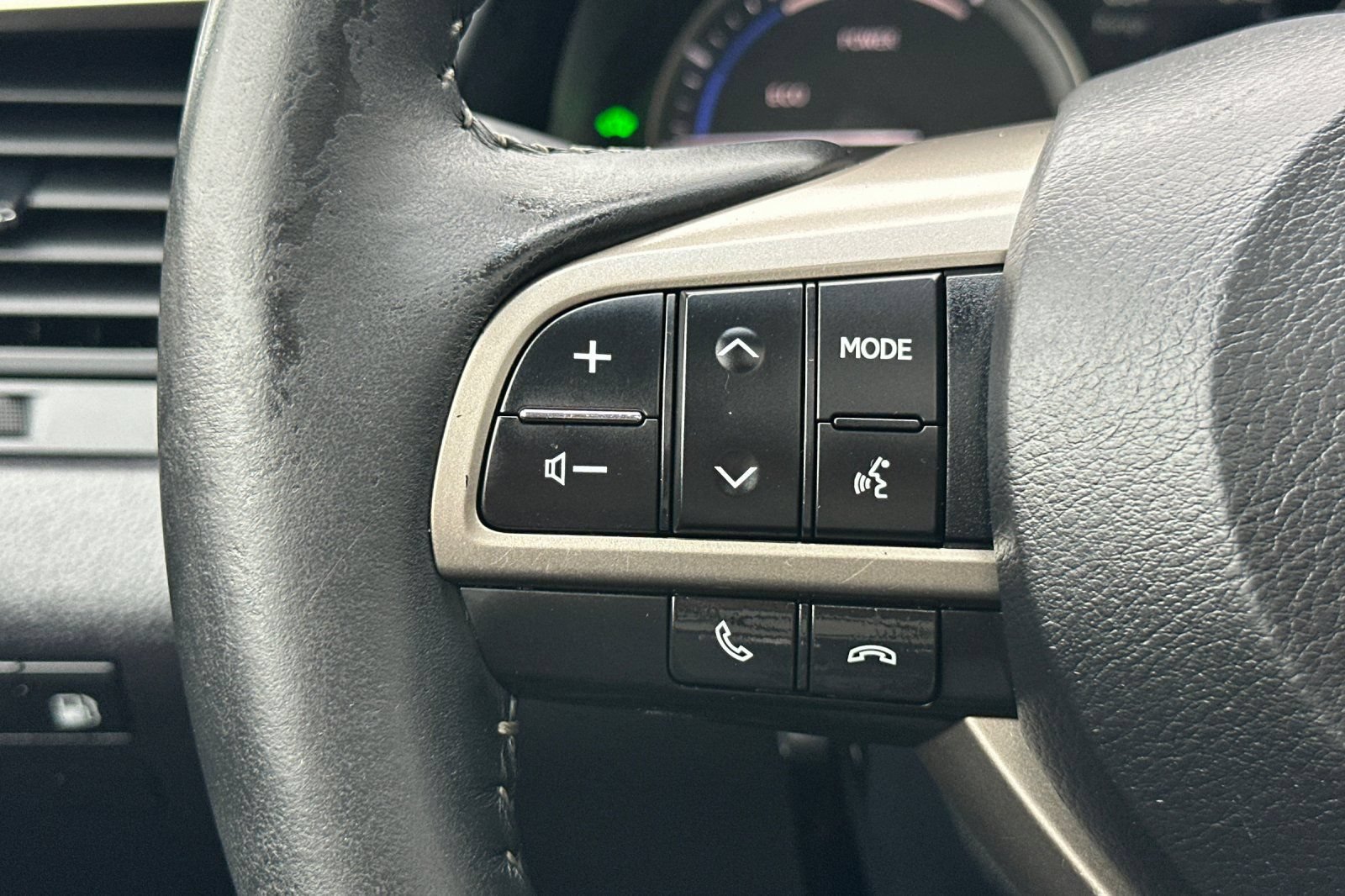 Used 2017 Lexus RX 450h AWD w/ Cold Weather Package image 29
