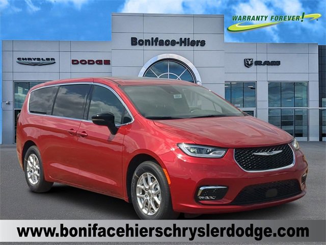 New 2025 Chrysler Pacifica Select