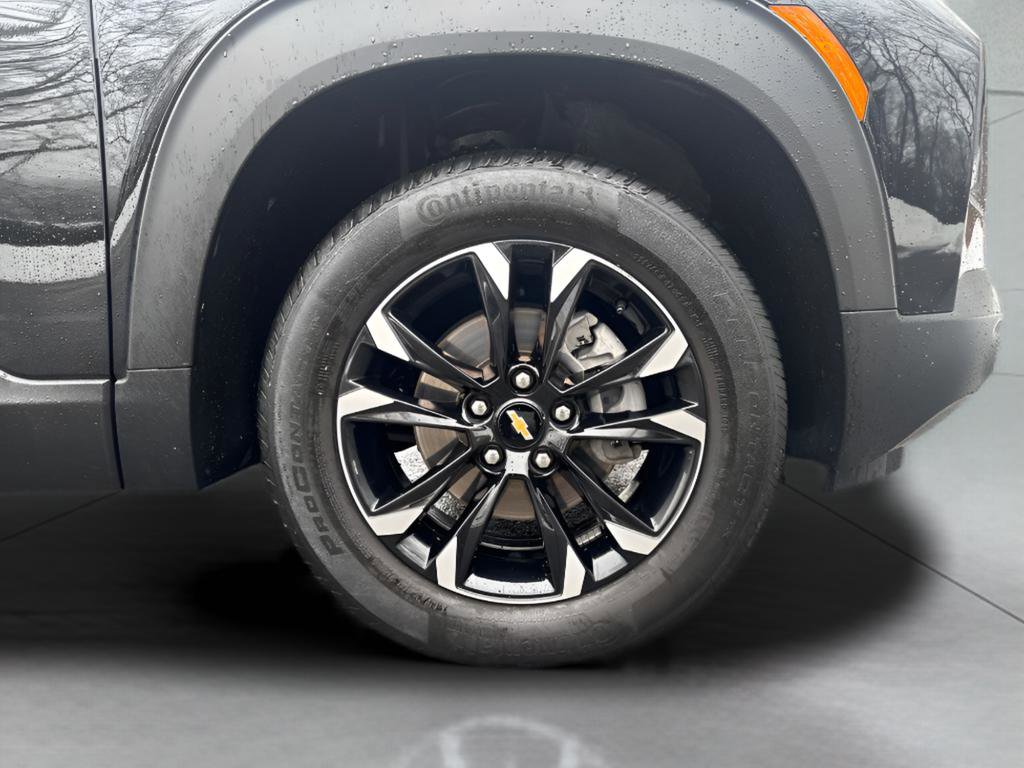 Used 2023 Chevrolet TrailBlazer LT w/ Convenience Package image 2