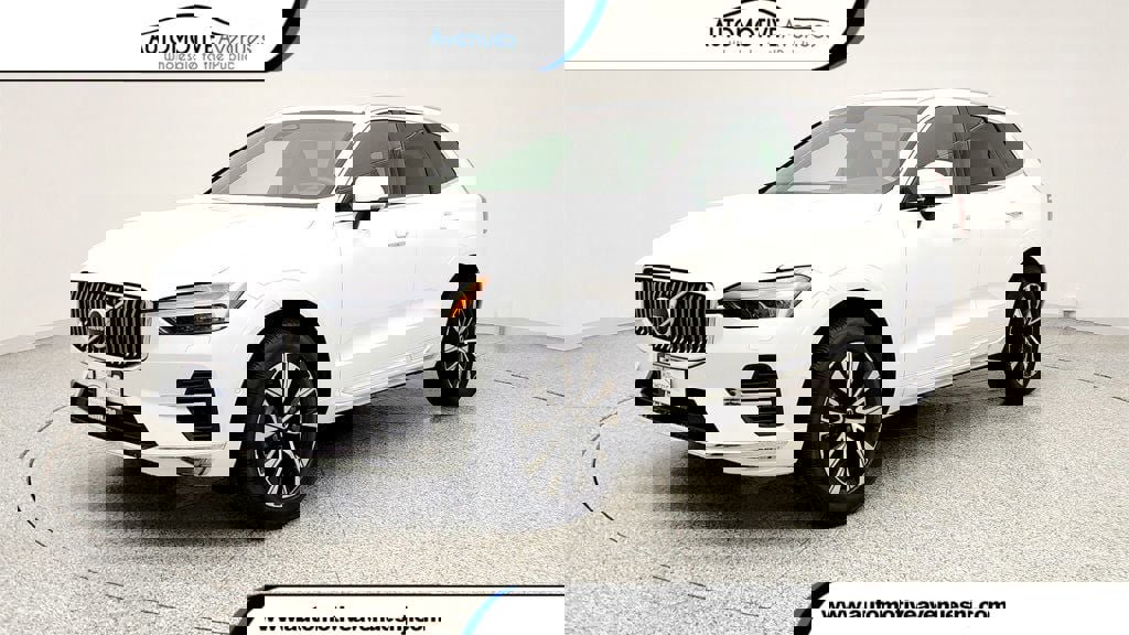 Used 2023 Volvo XC60 B5 Plus w/ Climate Package AWD/4WD image 1