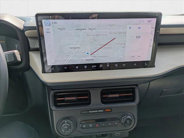 New 2025 Ford Maverick Lariat w/ 4K Tow Package image 10