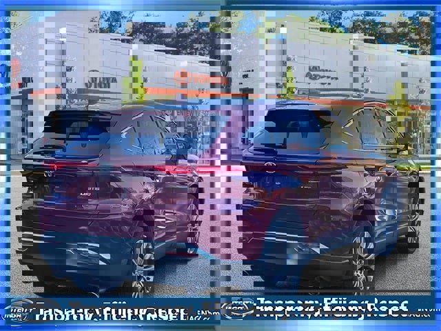 Used 2023 Toyota Venza Limited image 6