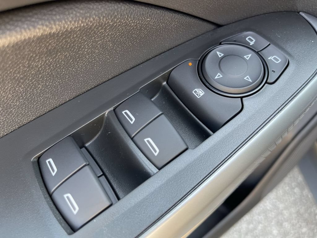 New 2026 Chevrolet Trax LS w/ LS Convenience Package FWD image 13