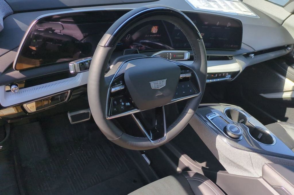 New 2025 Cadillac Optiq Sport 2 w/ LPO, Floor Liner Package image 6