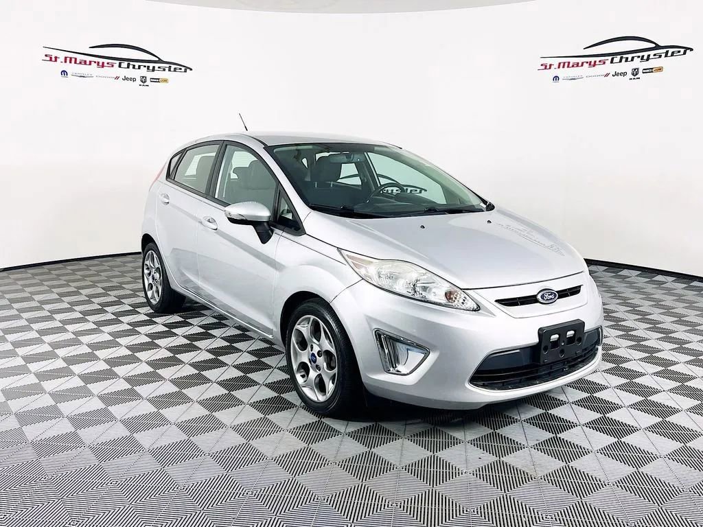 Used 2012 Ford Fiesta SES FWD image 1