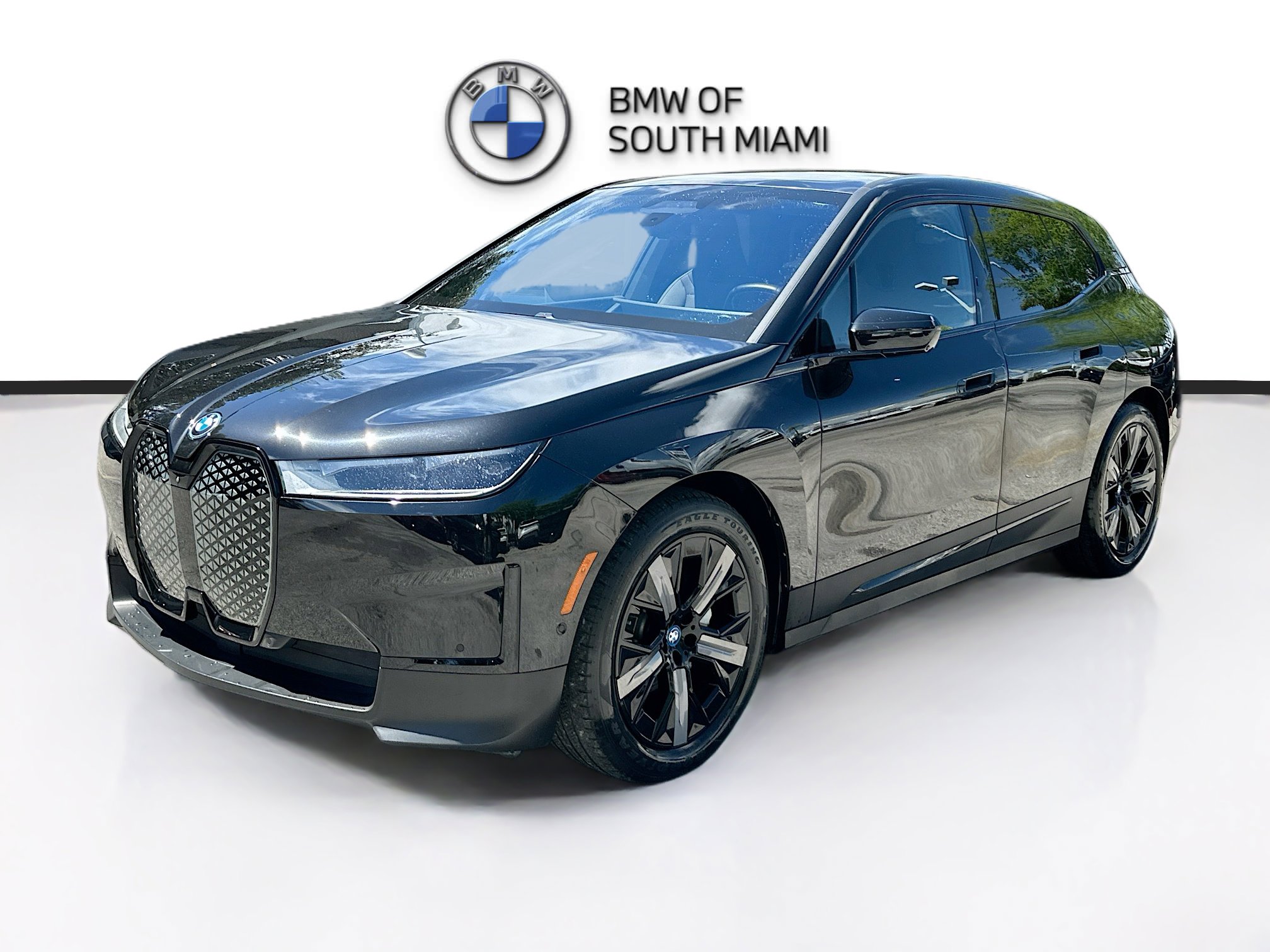 Certified 2023 BMW iX xDrive50 w/ Ultimate Package 2 image 3