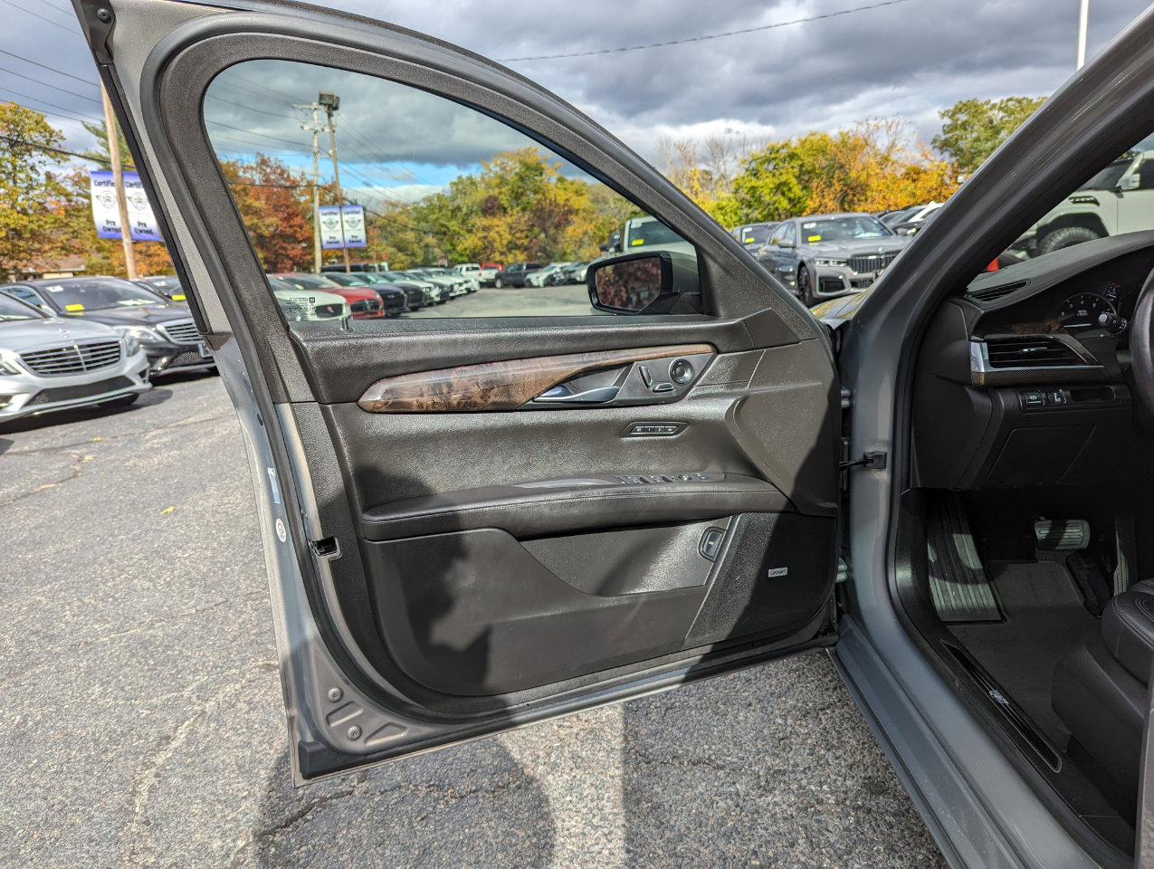 Used 2018 Cadillac CT6 Luxury image 11