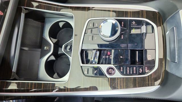 Used 2024 BMW X7 xDrive40i w/ M Sport Package image 54