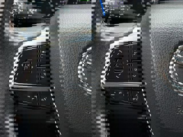 Used 2020 Toyota Highlander XLE AWD/4WD image 15