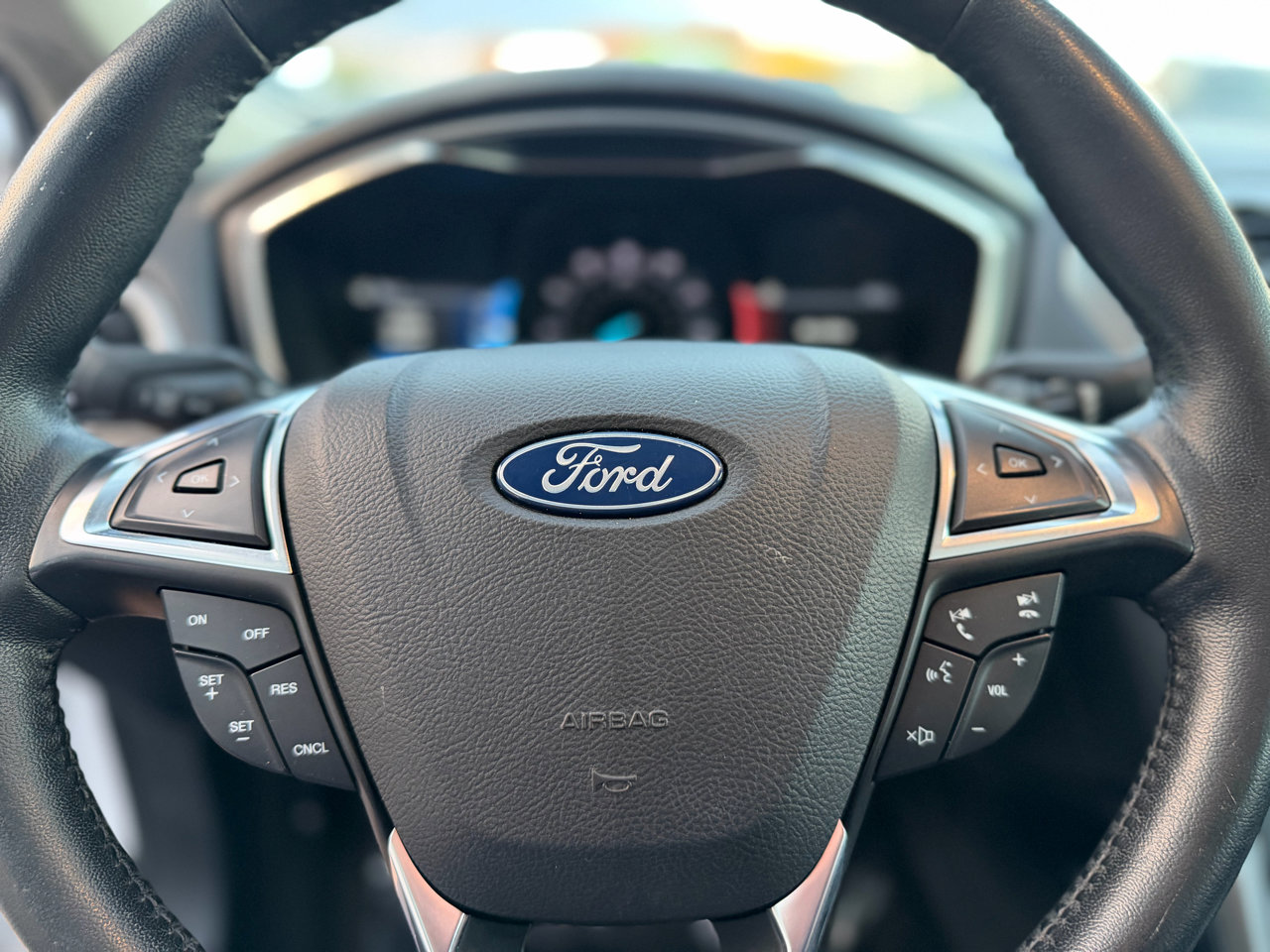 Used 2020 Ford Fusion SEL image 22