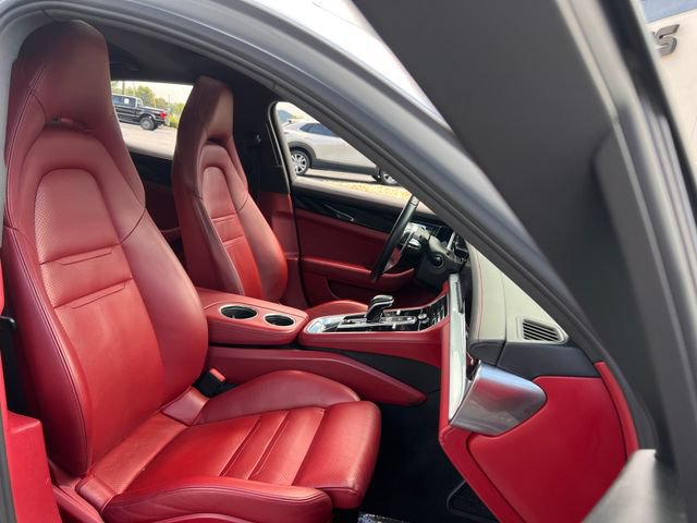 Used 2017 Porsche Panamera RWD image 27