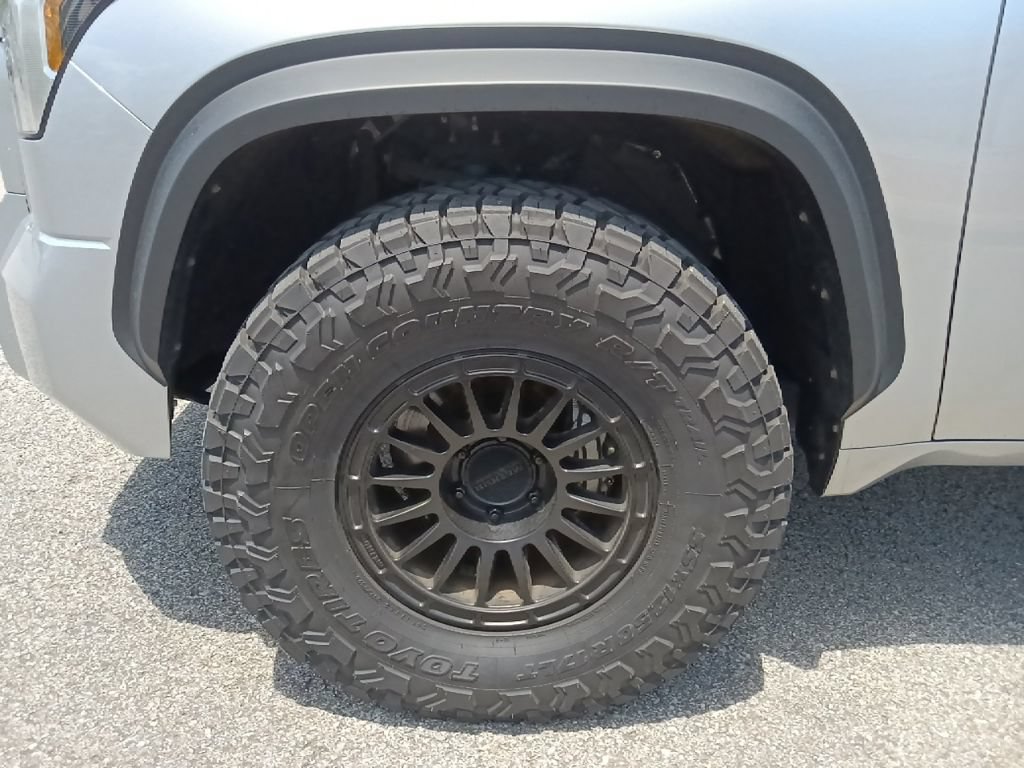Used 2024 Toyota Tundra Limited w/ TRD Off-Road Package AWD/4WD image 10