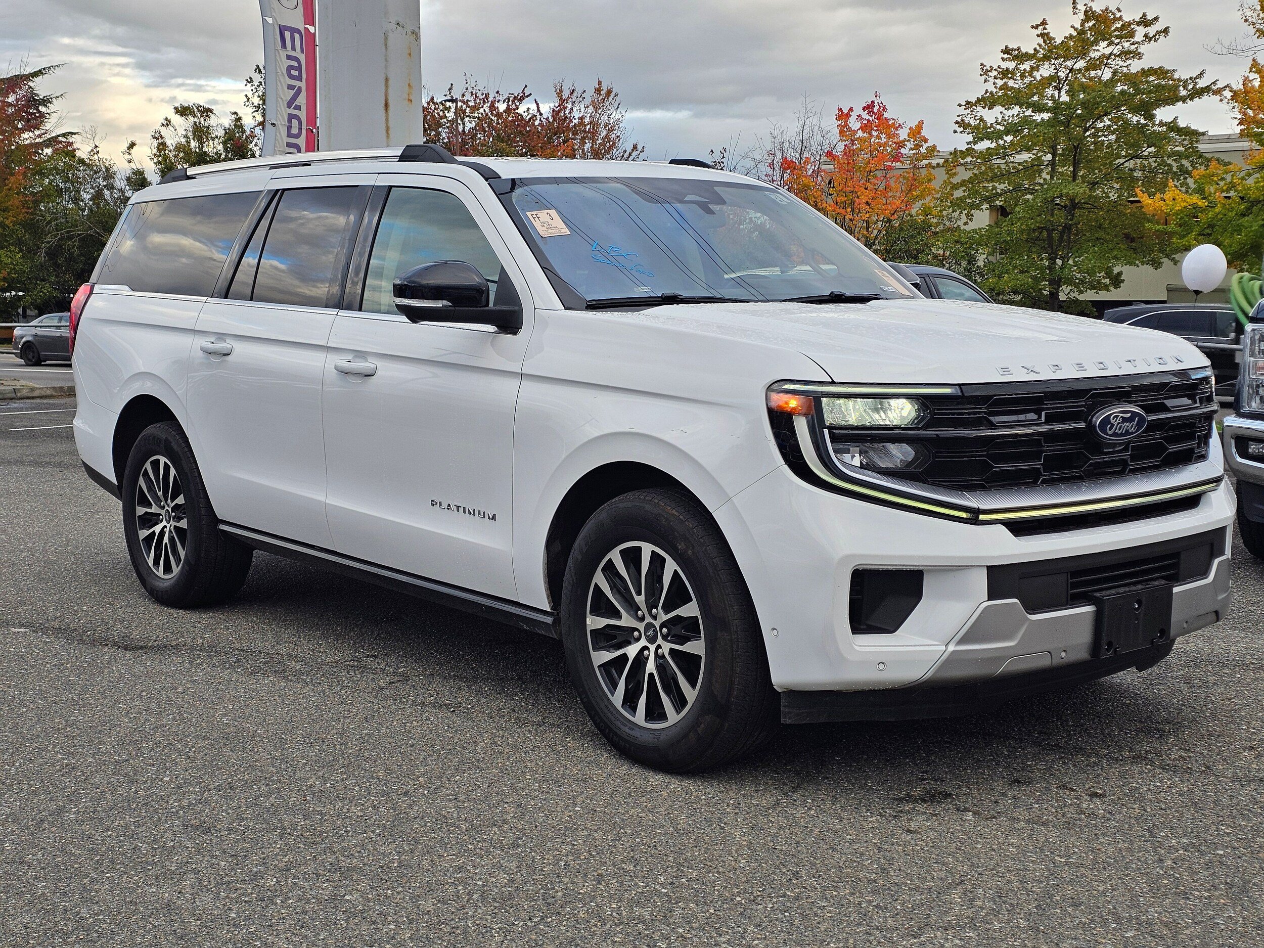 Certified 2025 Ford Expedition Max Platinum AWD/4WD image 3