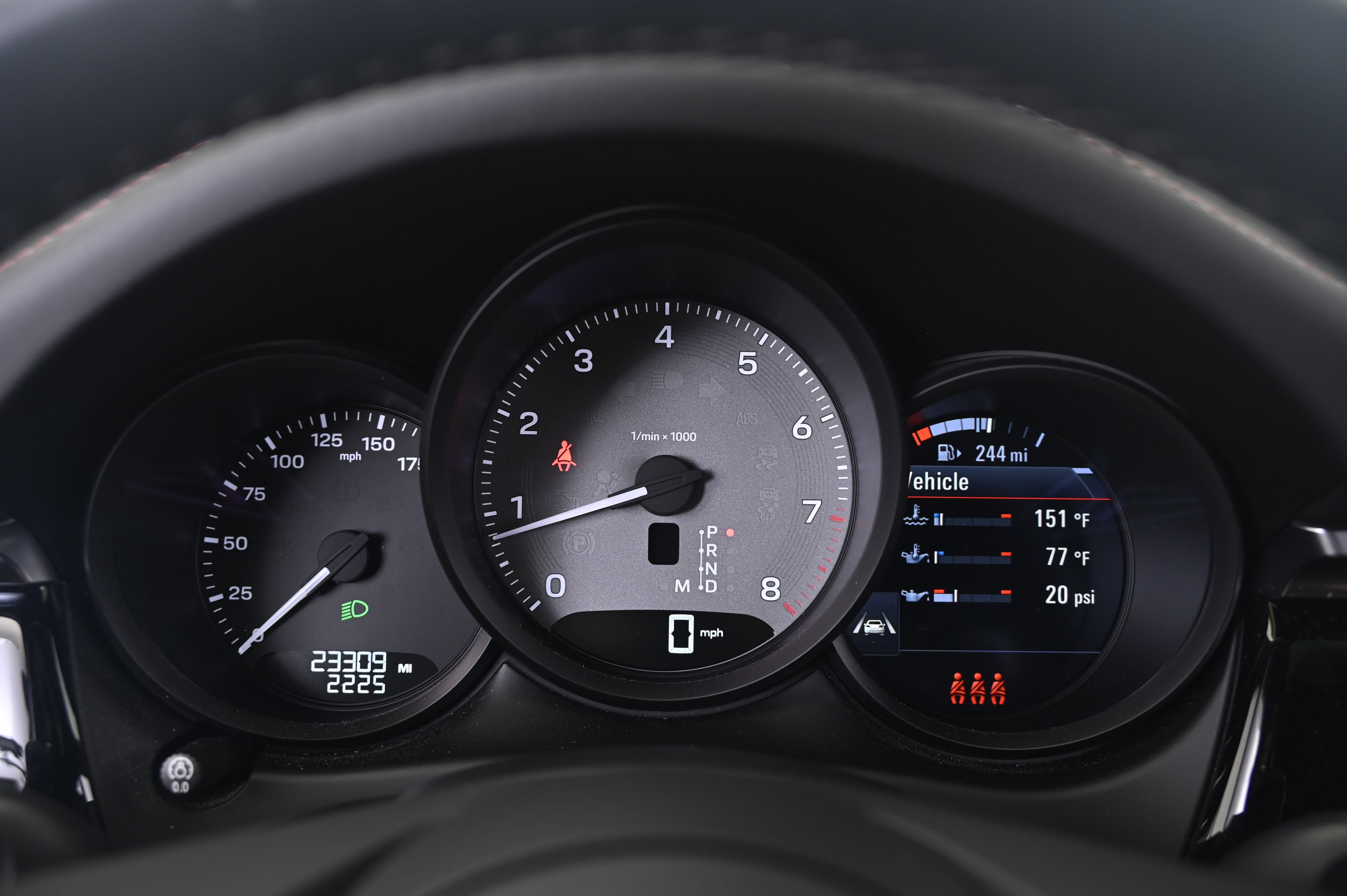 Certified 2024 Porsche Macan S AWD/4WD image 36