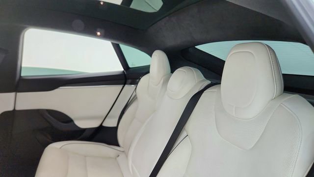 Used 2022 Tesla Model S Plaid AWD/4WD image 29