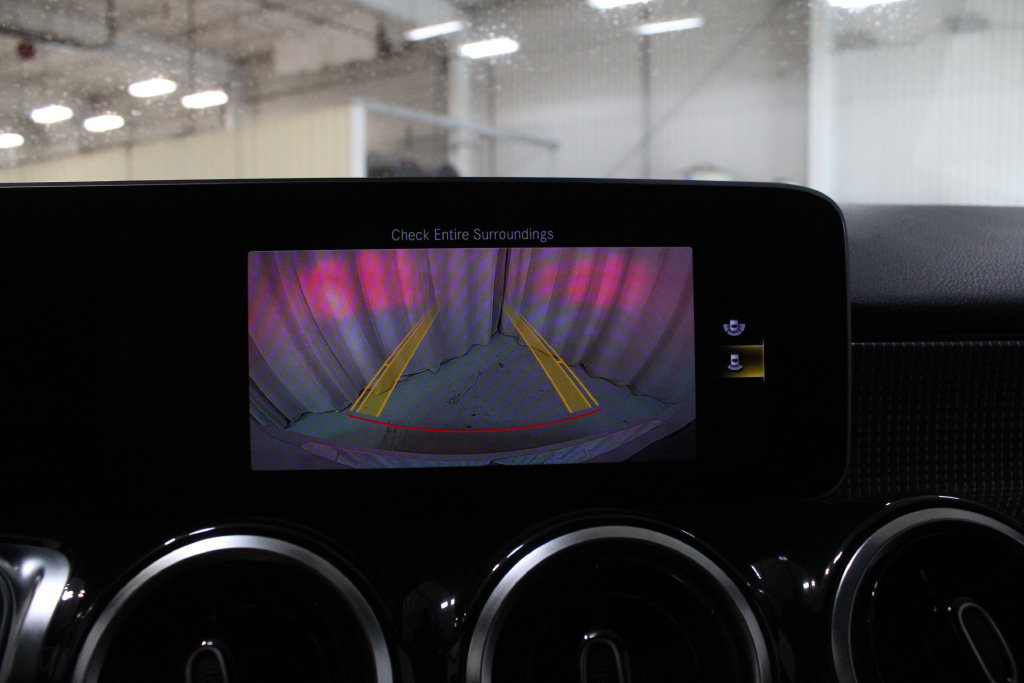 Used 2021 Mercedes-Benz GLB 250 image 4