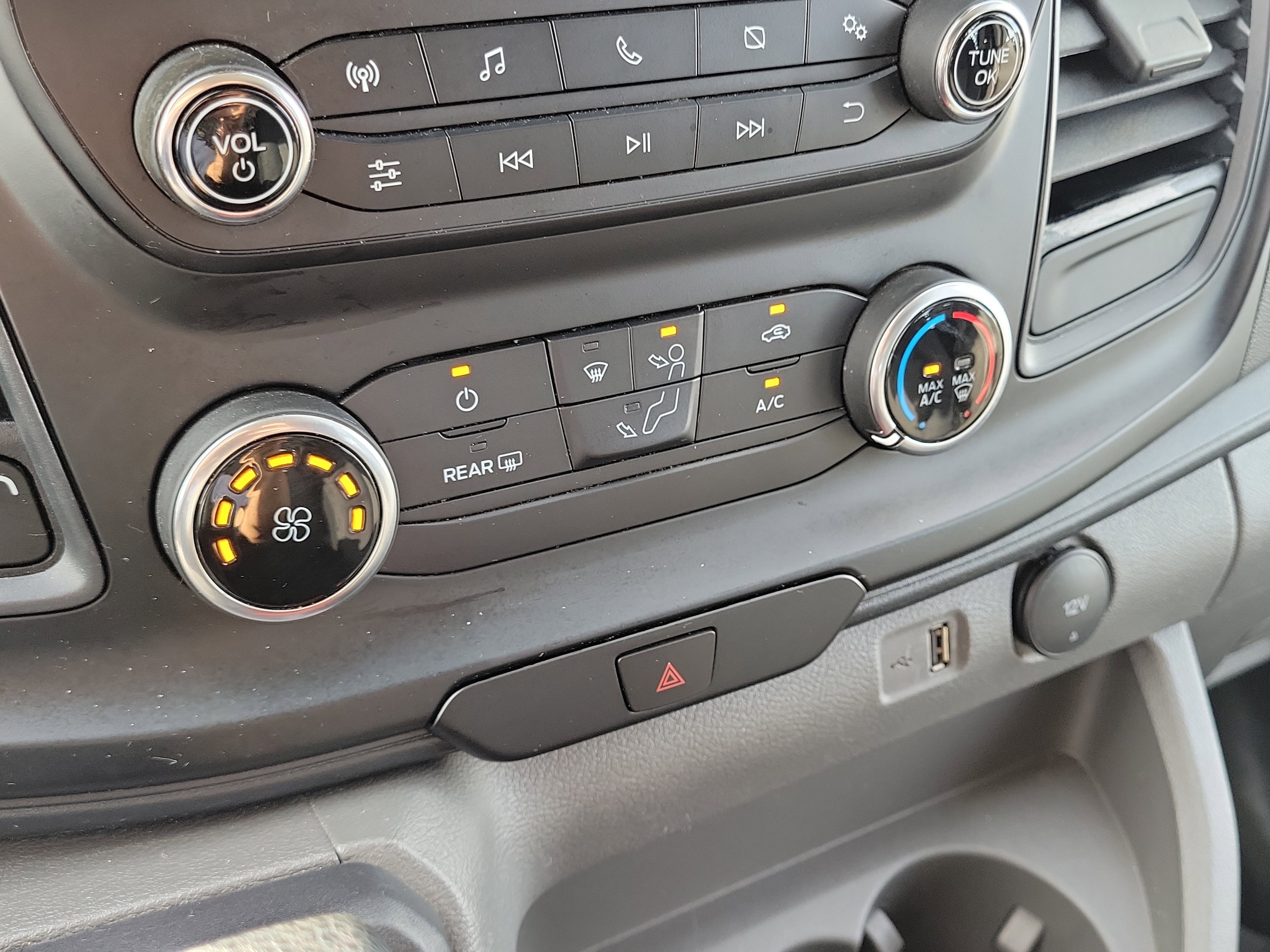 Used 2024 Ford Transit 250 Low Roof w/ Exterior Upgrade Package image 21