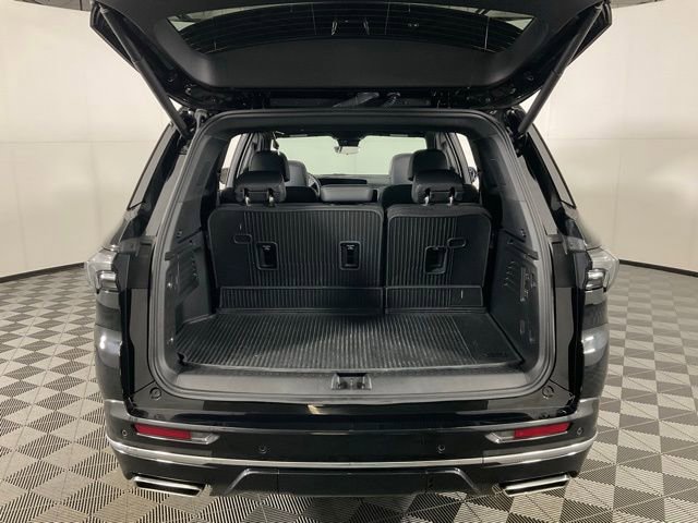 Used 2025 Buick Enclave Avenir w/ Super Cruise Package image 35