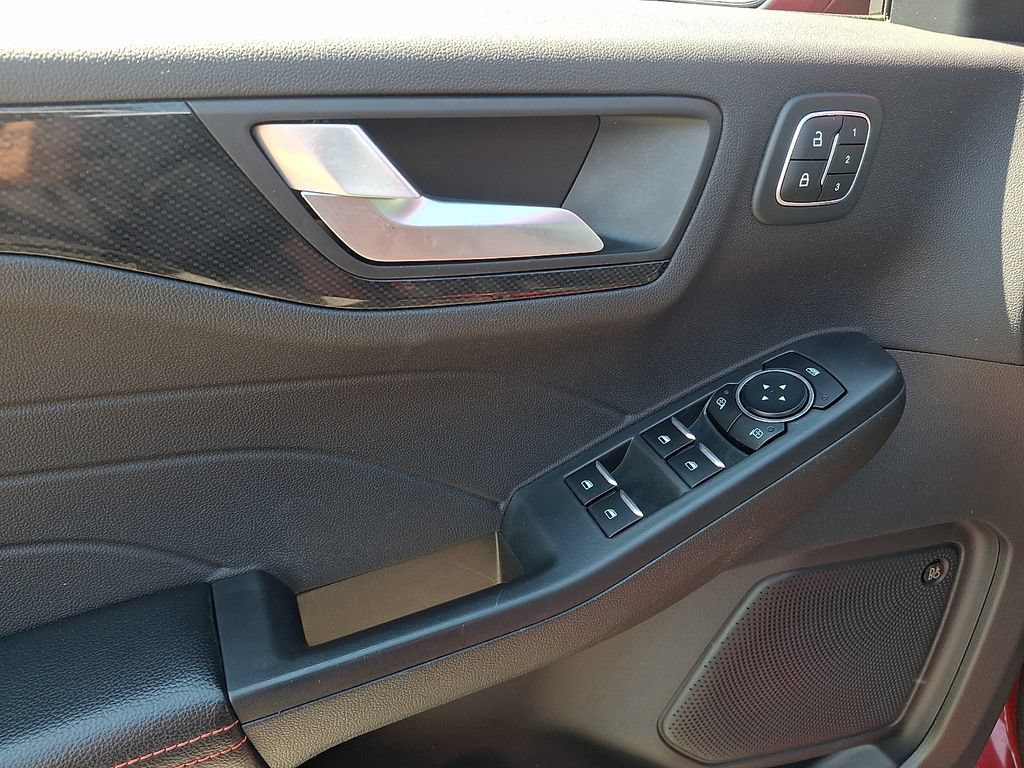 Used 2023 Ford Escape ST-Line Select w/ Tech Pack #2 AWD/4WD image 13