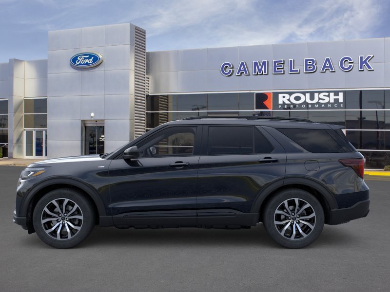 New 2026 Ford Explorer ST-Line RWD image 3
