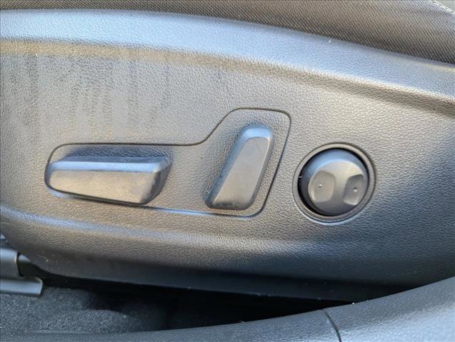 Used 2023 Hyundai Kona SEL image 11