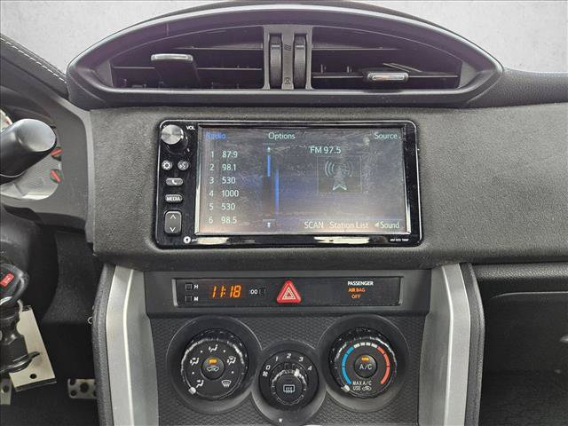 Used 2017 Toyota 86 RWD image 16