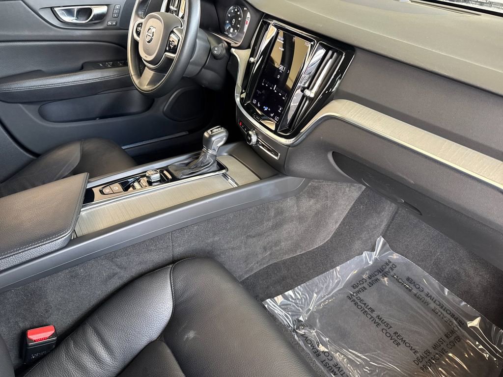 Certified 2021 Volvo V60 T5 Cross Country w/ Climate Package image 15