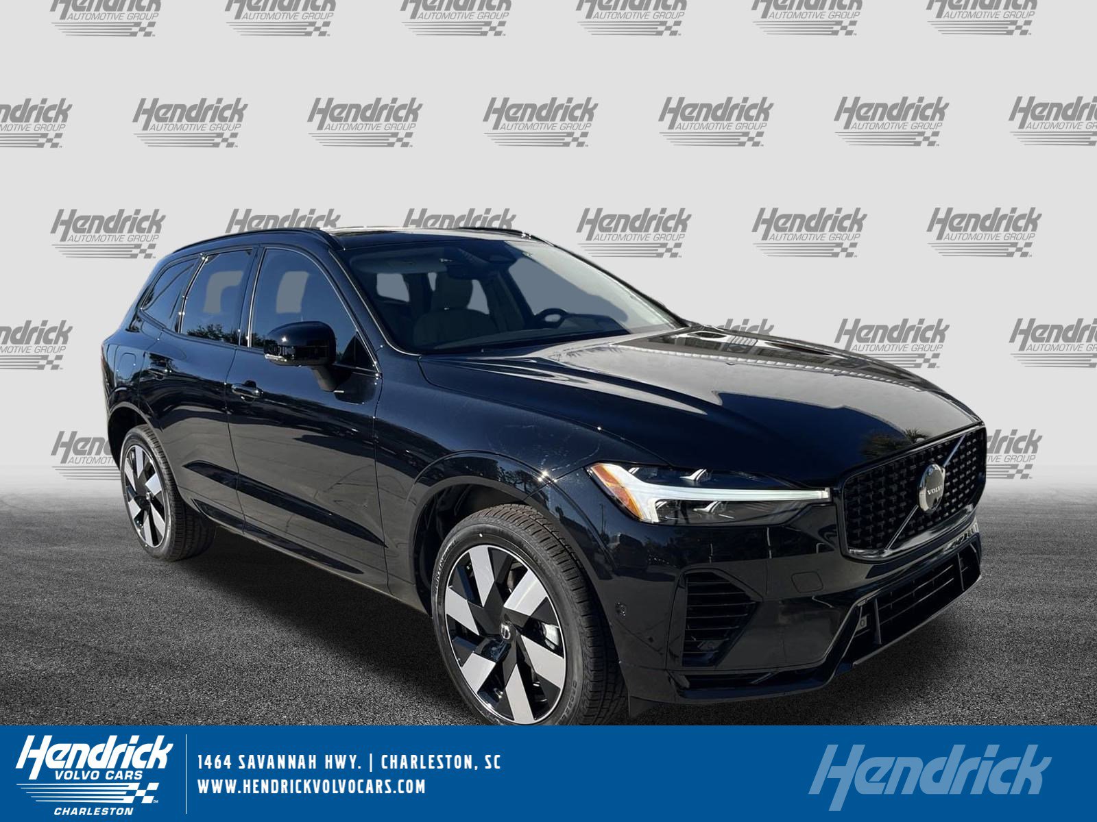 New 2025 Volvo XC60 T8 Plus w/ Protection Package Premier