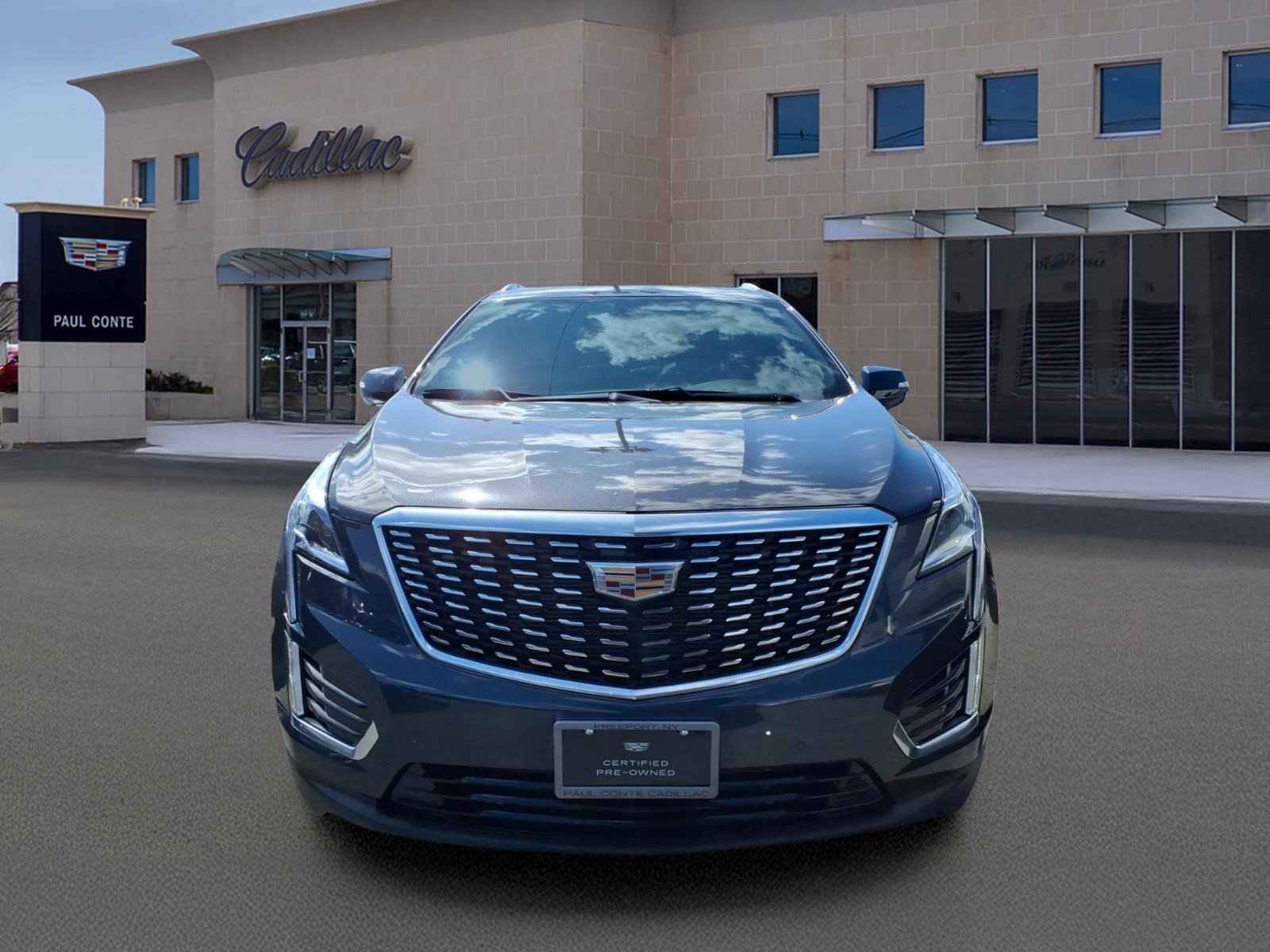 Certified 2023 Cadillac XT5 Premium Luxury AWD/4WD image 2