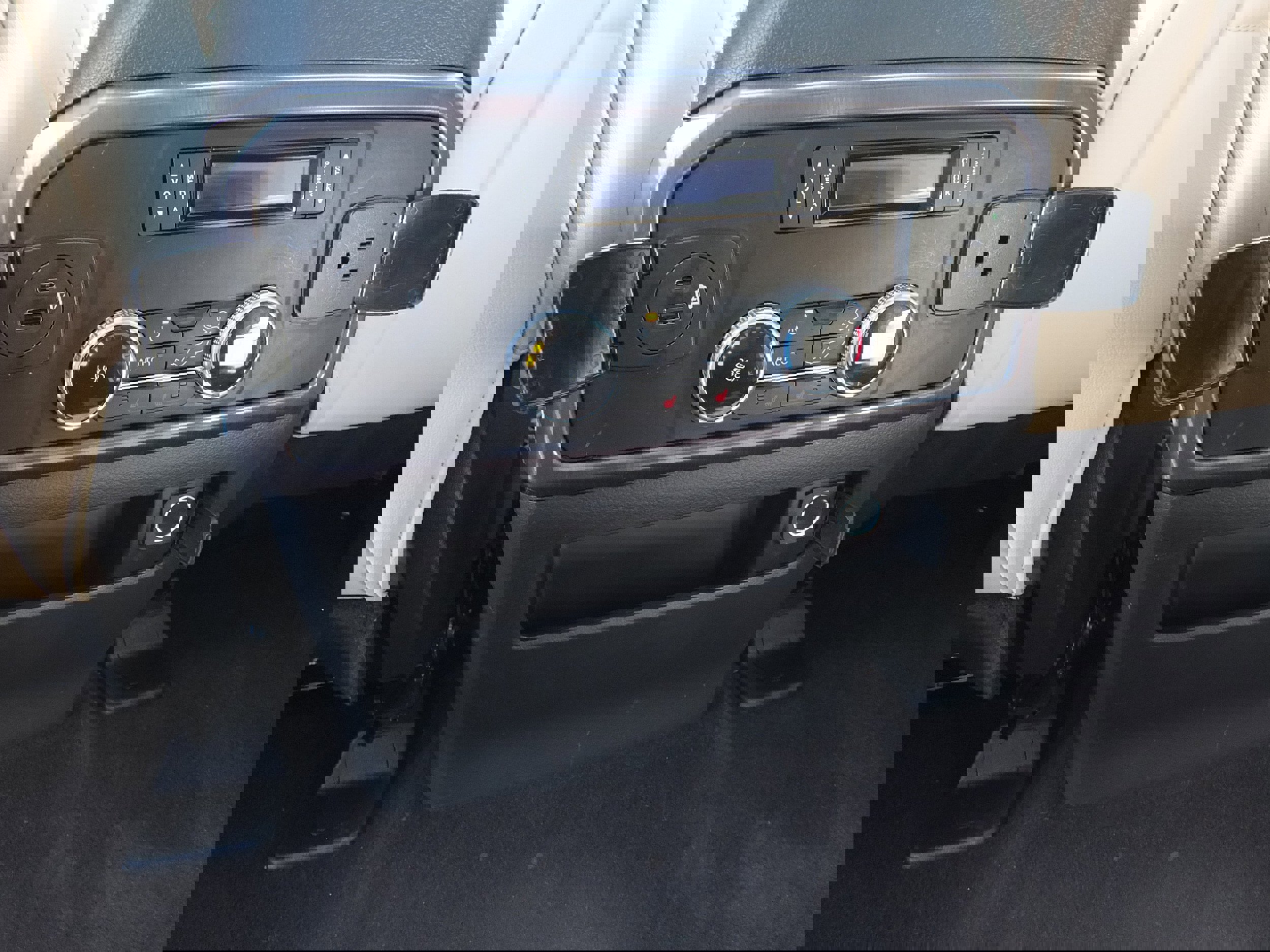 Used 2023 Ford Expedition Platinum AWD/4WD image 21