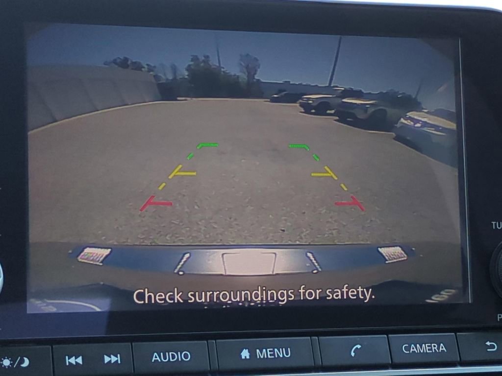 Certified 2024 Nissan Rogue SV FWD image 25