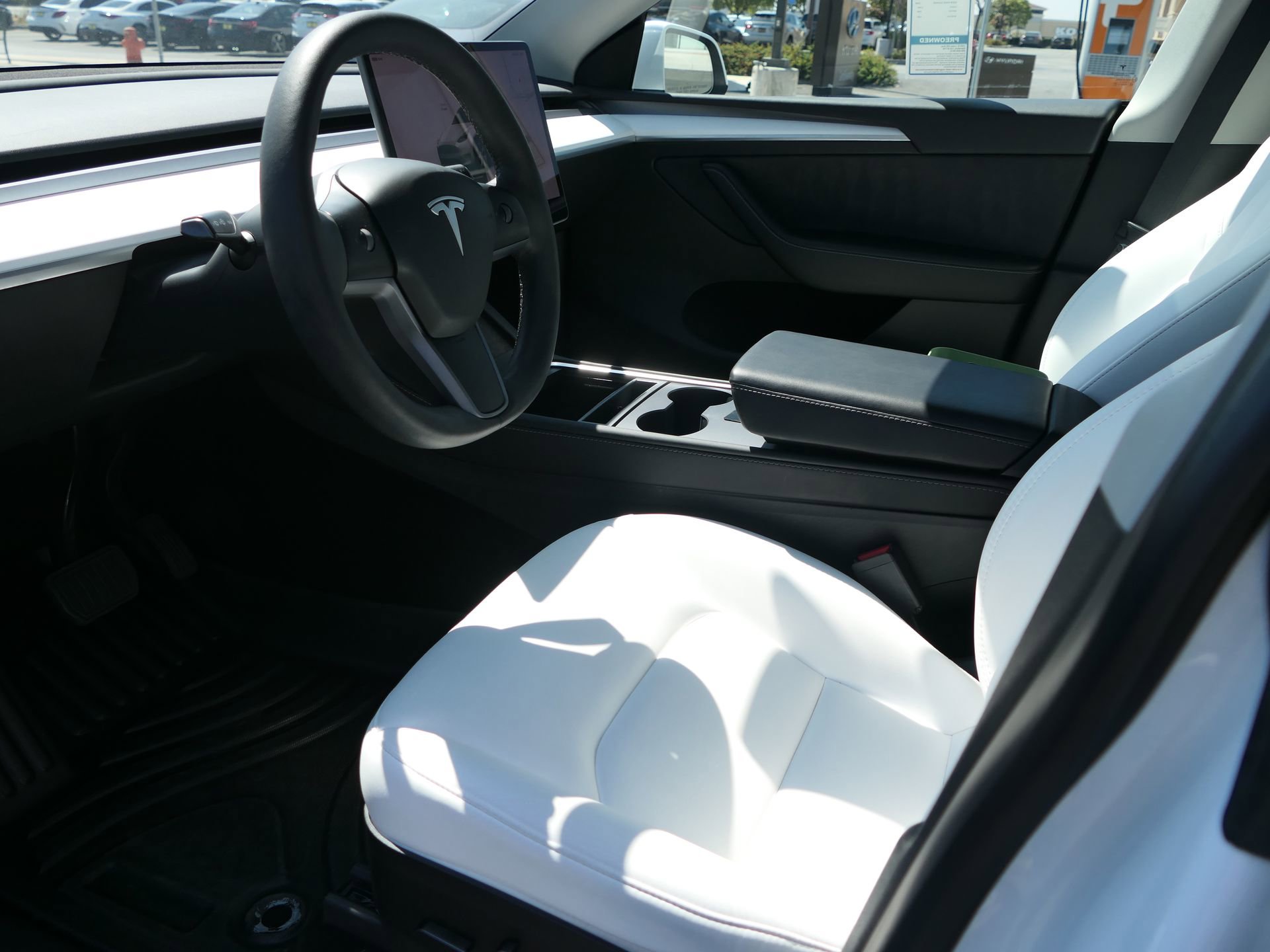 Used 2023 Tesla Model Y Long Range image 12