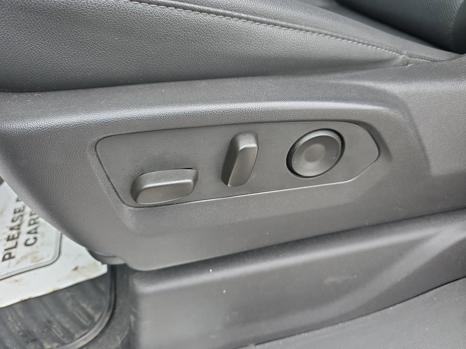 Used 2025 Chevrolet Silverado 1500 LTZ image 20