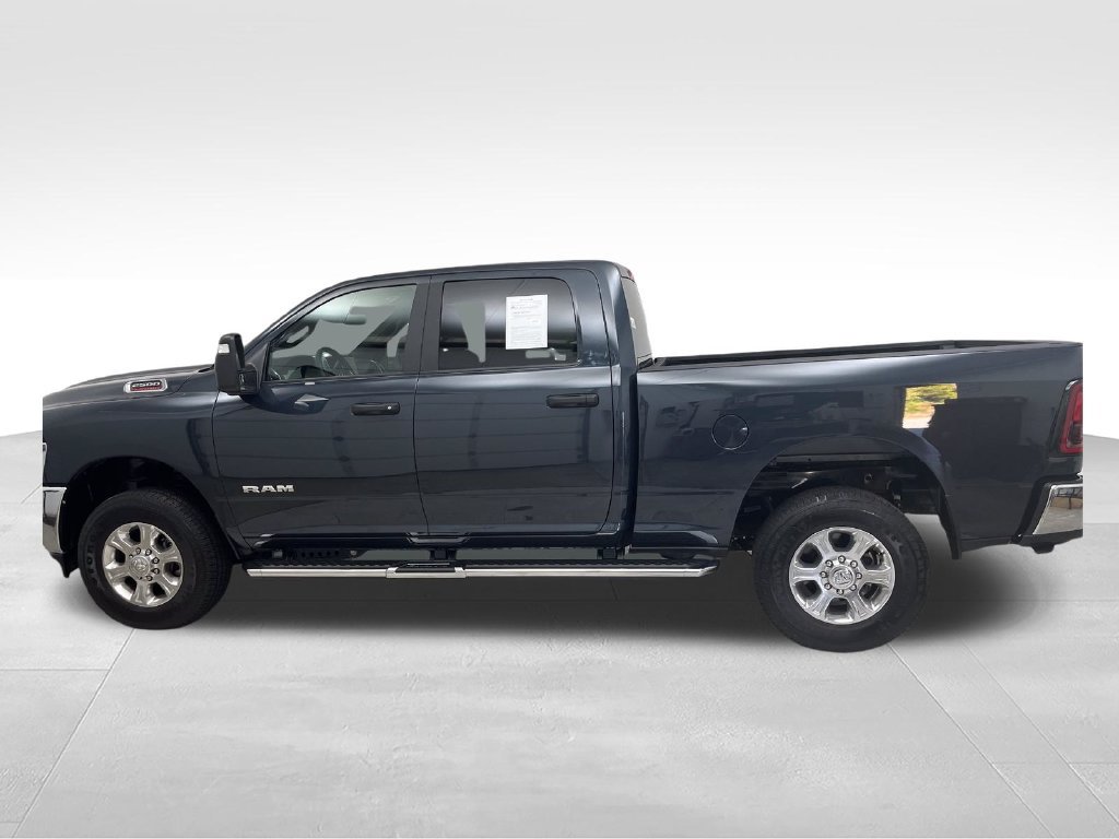 Used 2026 RAM 2500 Big Horn AWD/4WD image 2