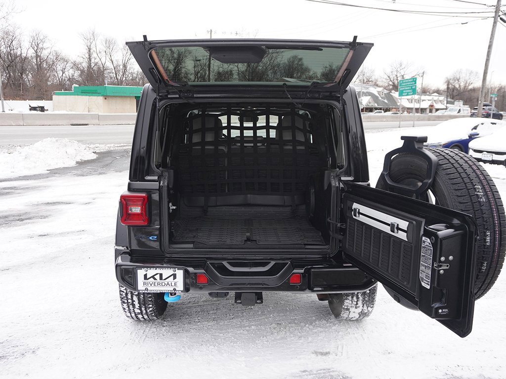 Used 2021 Jeep Wrangler Unlimited Sahara image 20