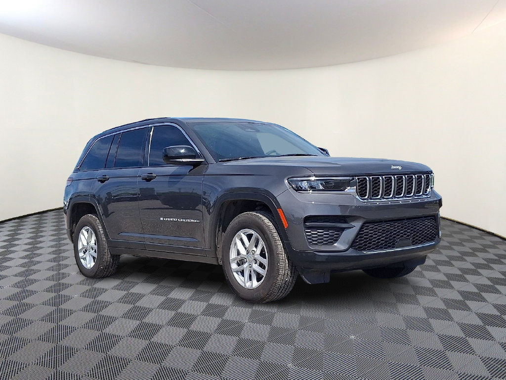 Used 2025 Jeep Grand Cherokee Laredo X