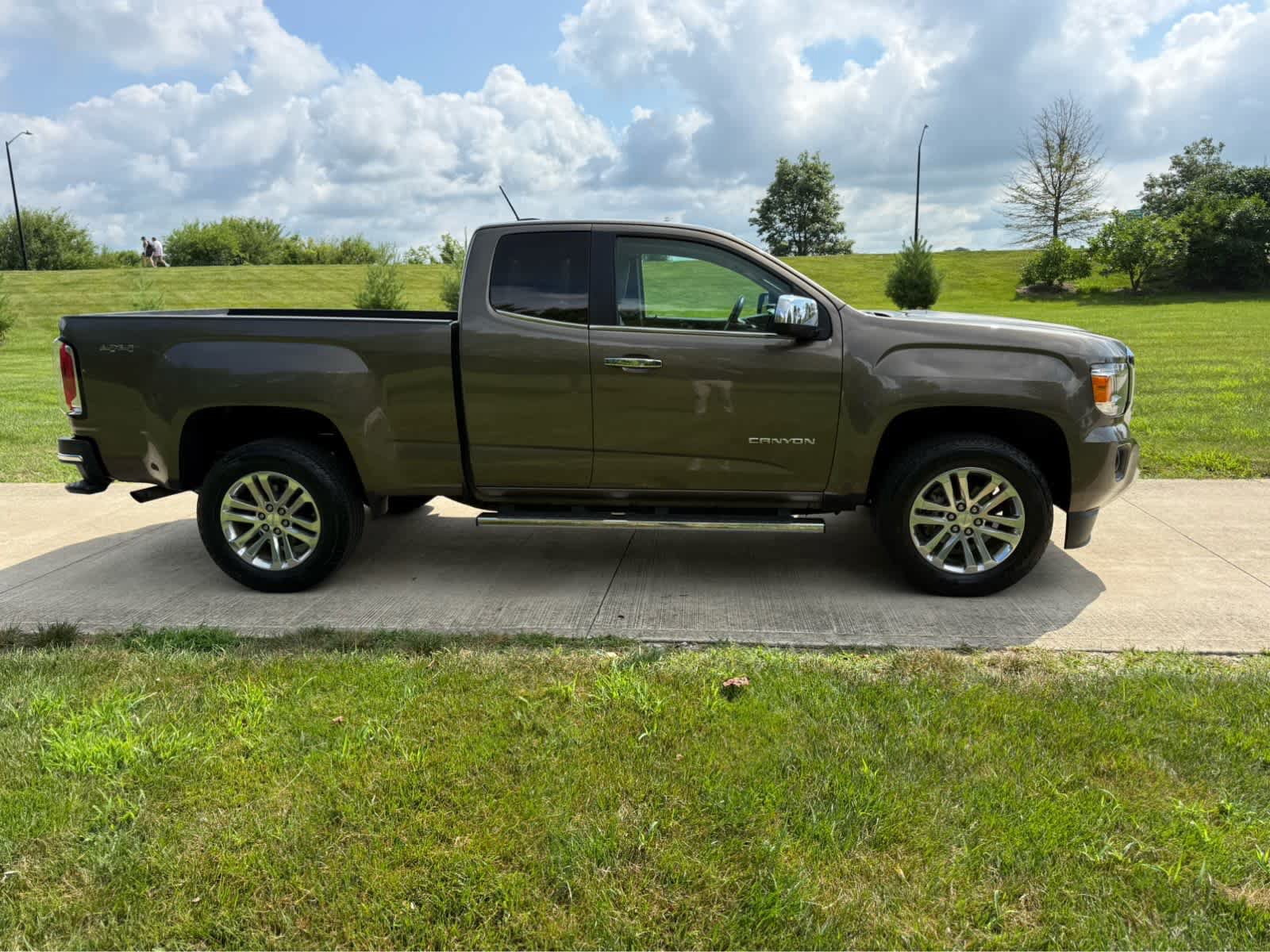 Used 2015 GMC Canyon SLT AWD/4WD image 7