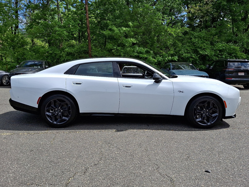 New 2026 Dodge Charger R/T AWD/4WD image 4