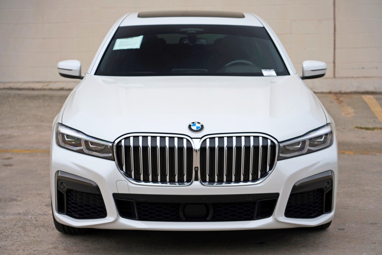 Used 2020 BMW 750i xDrive w/ Executive Package AWD/4WD image 53