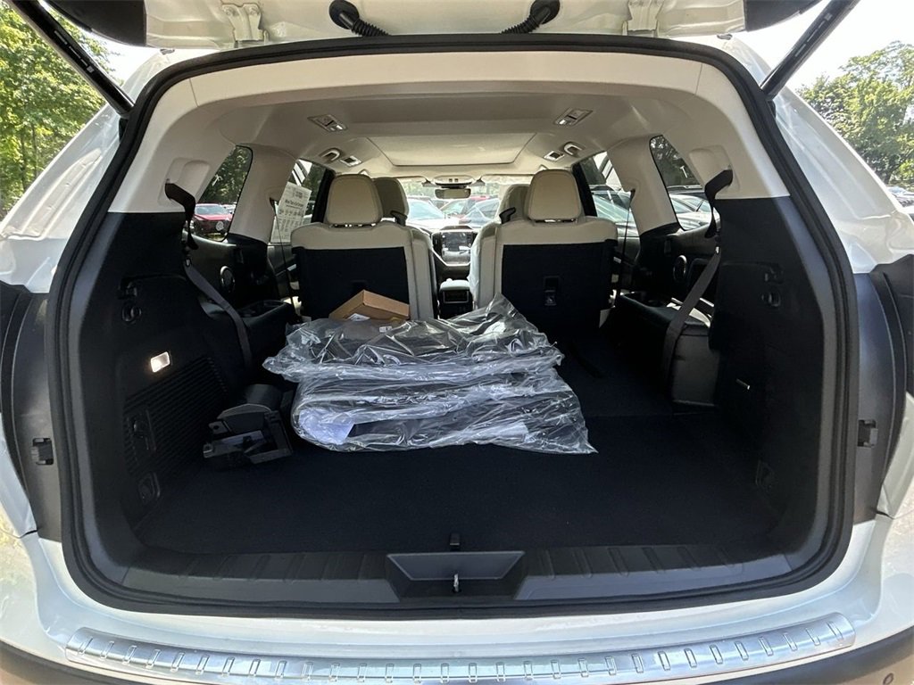 New 2025 Subaru Ascent Limited w/ Popular Package #1 image 18