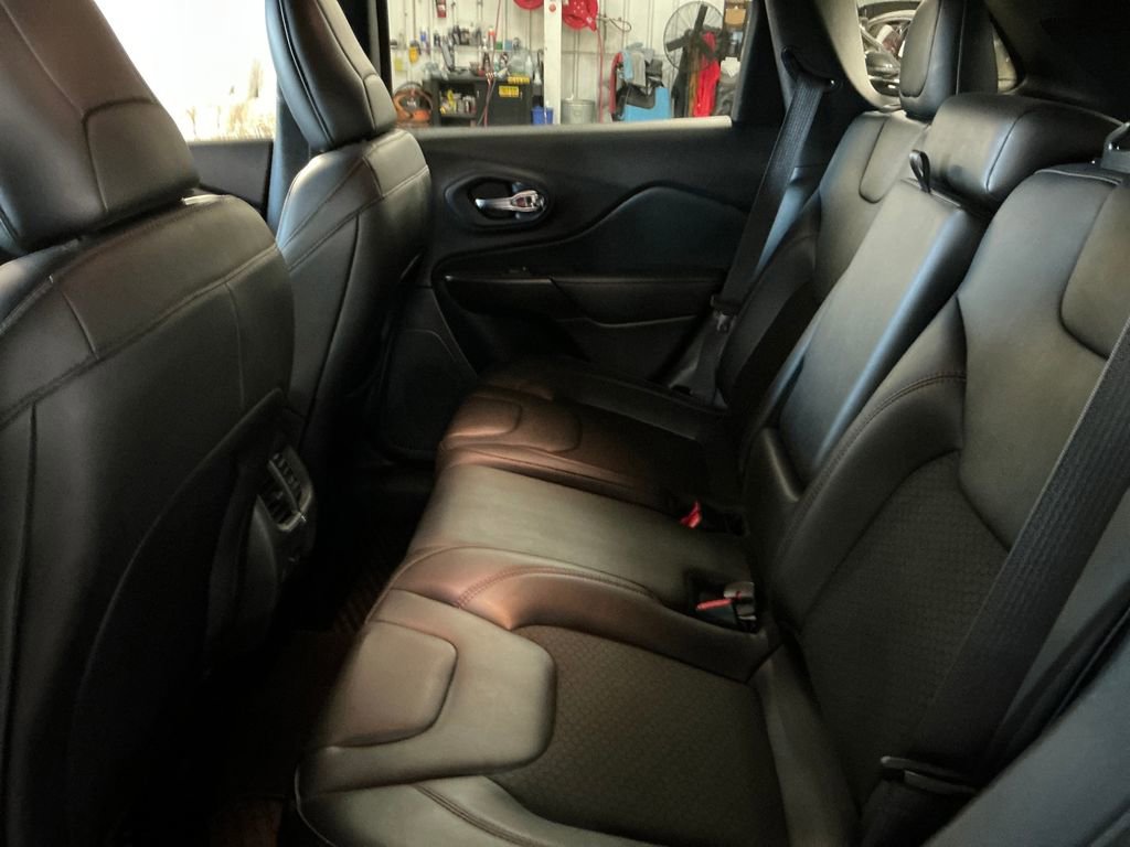 Certified 2022 Jeep Cherokee Trailhawk AWD/4WD image 26
