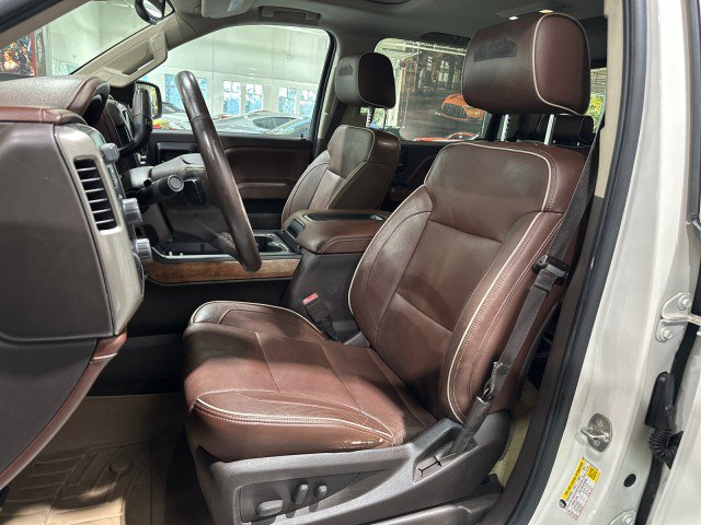 Used 2015 Chevrolet Silverado 1500 High Country w/ High Country Premium Package AWD/4WD image 30