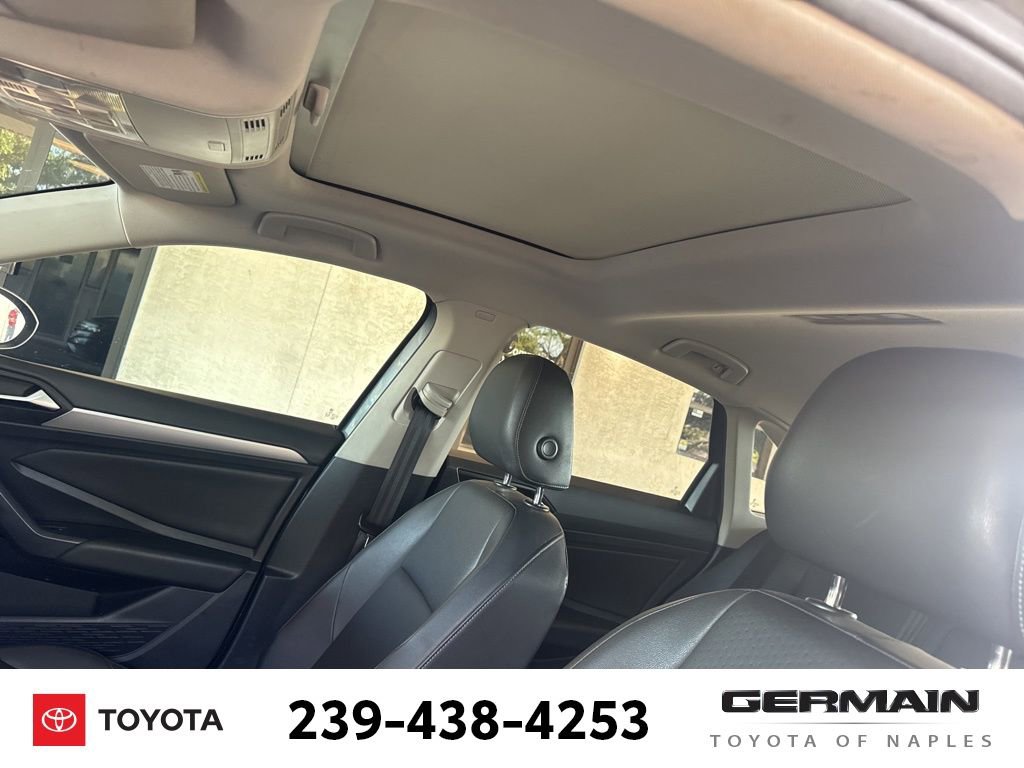 Used 2019 Volkswagen Jetta R-Line image 14